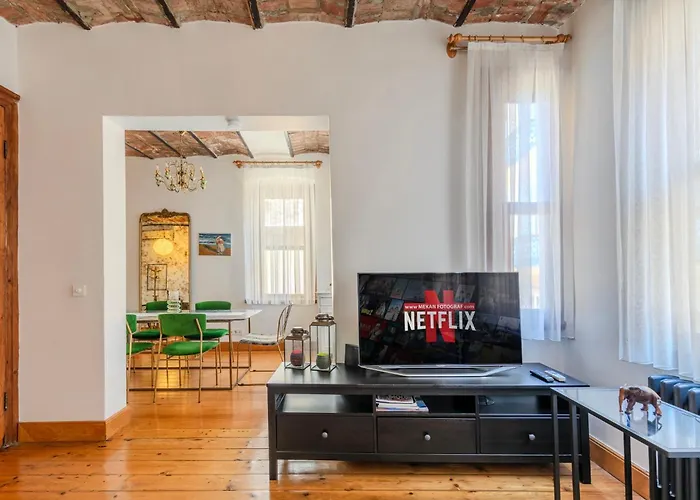 Historic Spacious Galata