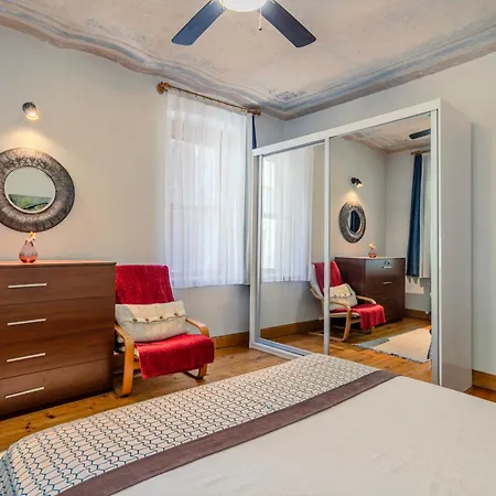 Historic Spacious Galata Apartament Stambuł