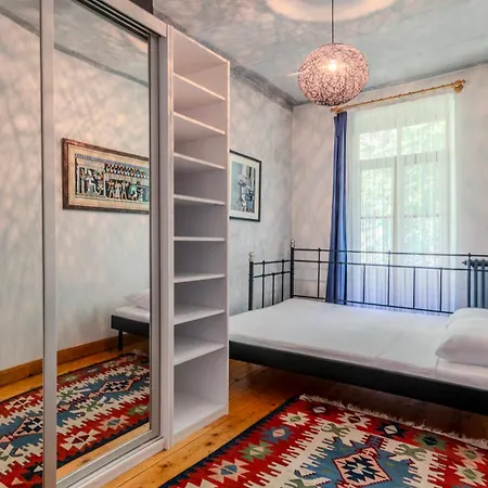 Historic Spacious Galata Apartament Stambuł